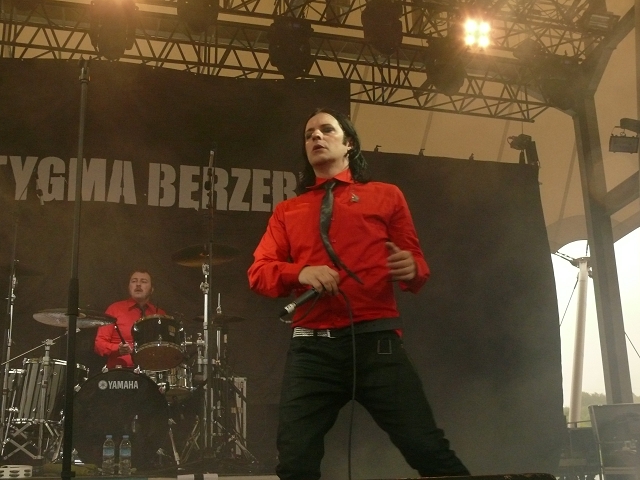 Apoptygma Berzerk