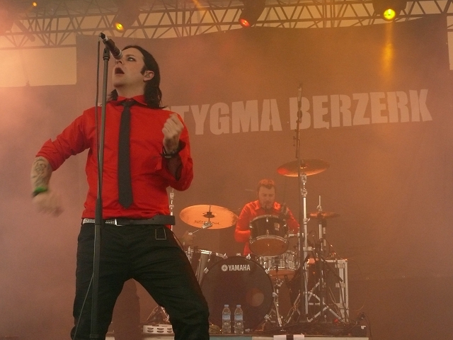 Apoptygma Berzerk