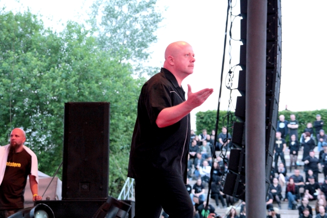 VNV Nation