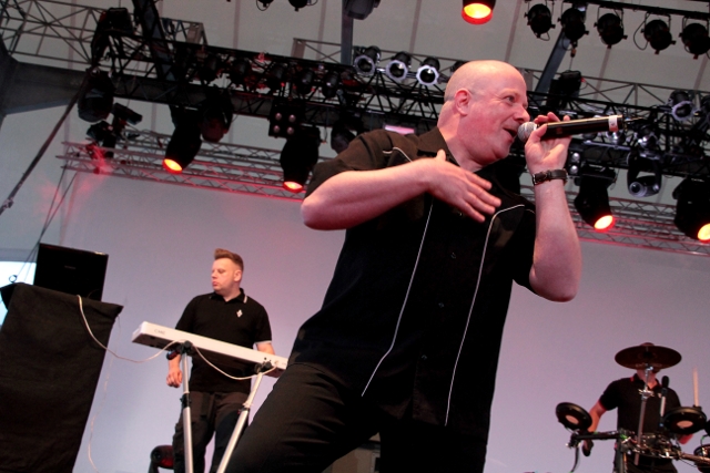 VNV Nation