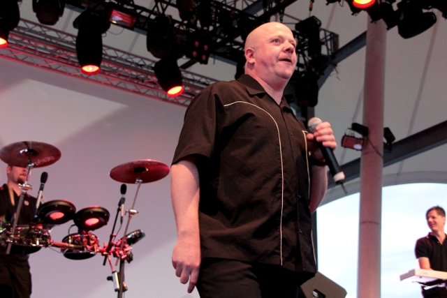 VNV Nation