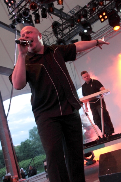 VNV Nation