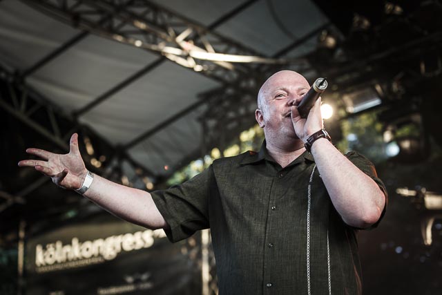 VNV Nation