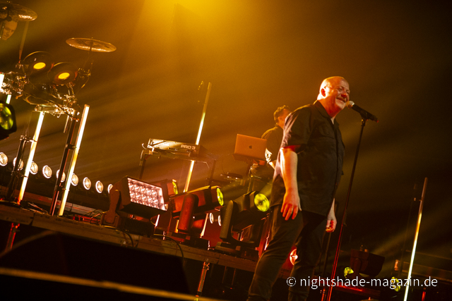 VNV Nation